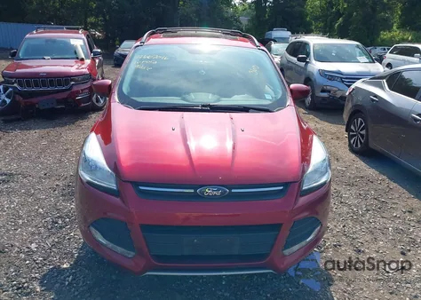 2016 Ford Escape Se z USA, uszkodzony, nr VIN 1FMCU9GX1GUB64946